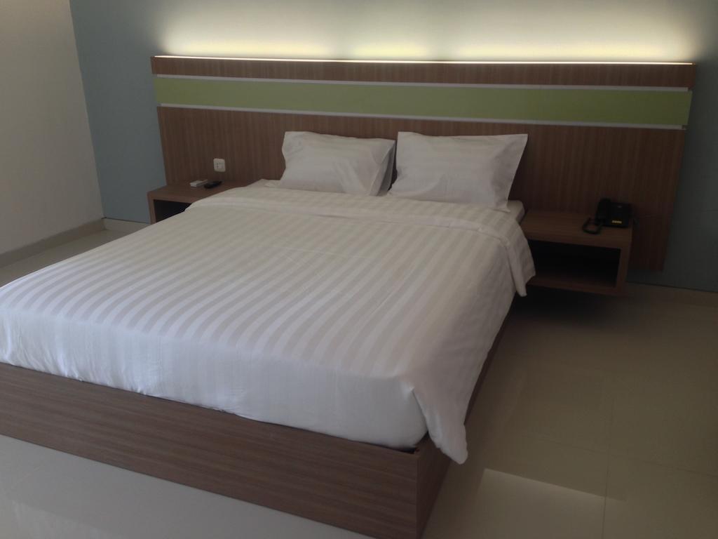 Rumah Cassa Guest House Surabaya Quarto foto