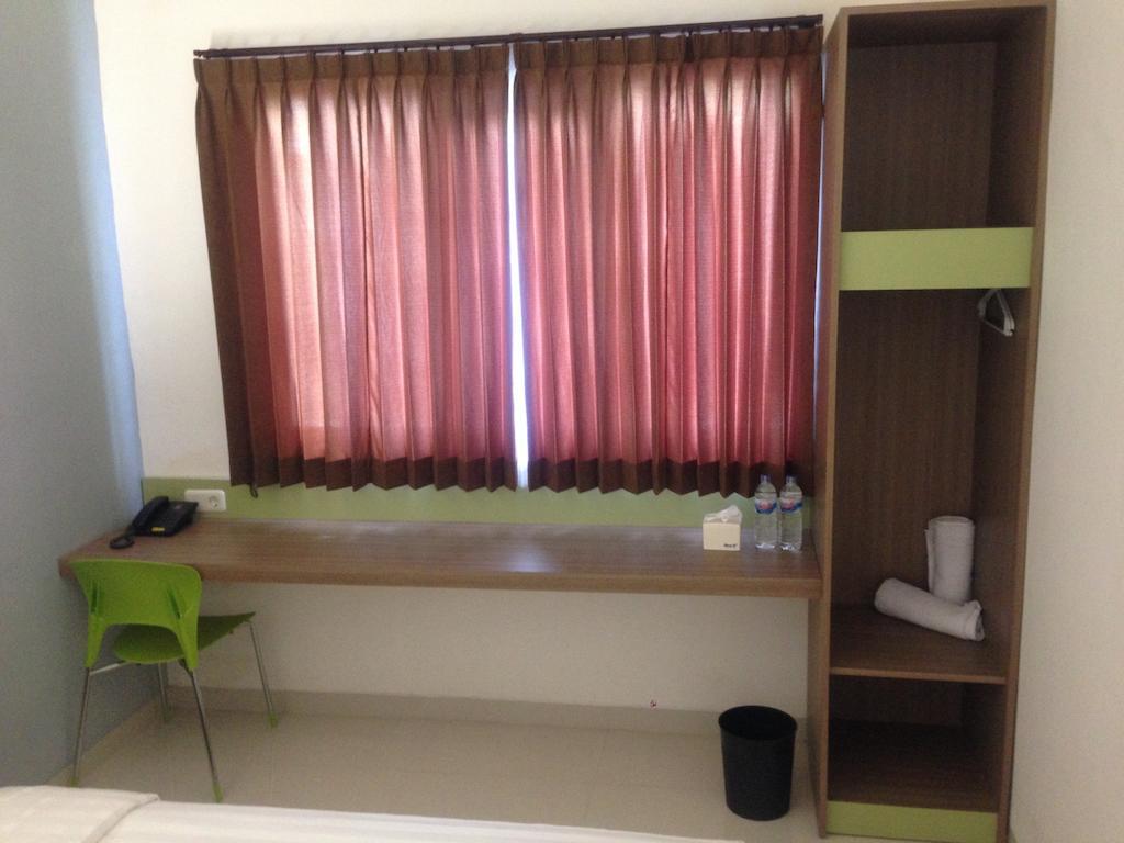 Rumah Cassa Guest House Surabaya Quarto foto