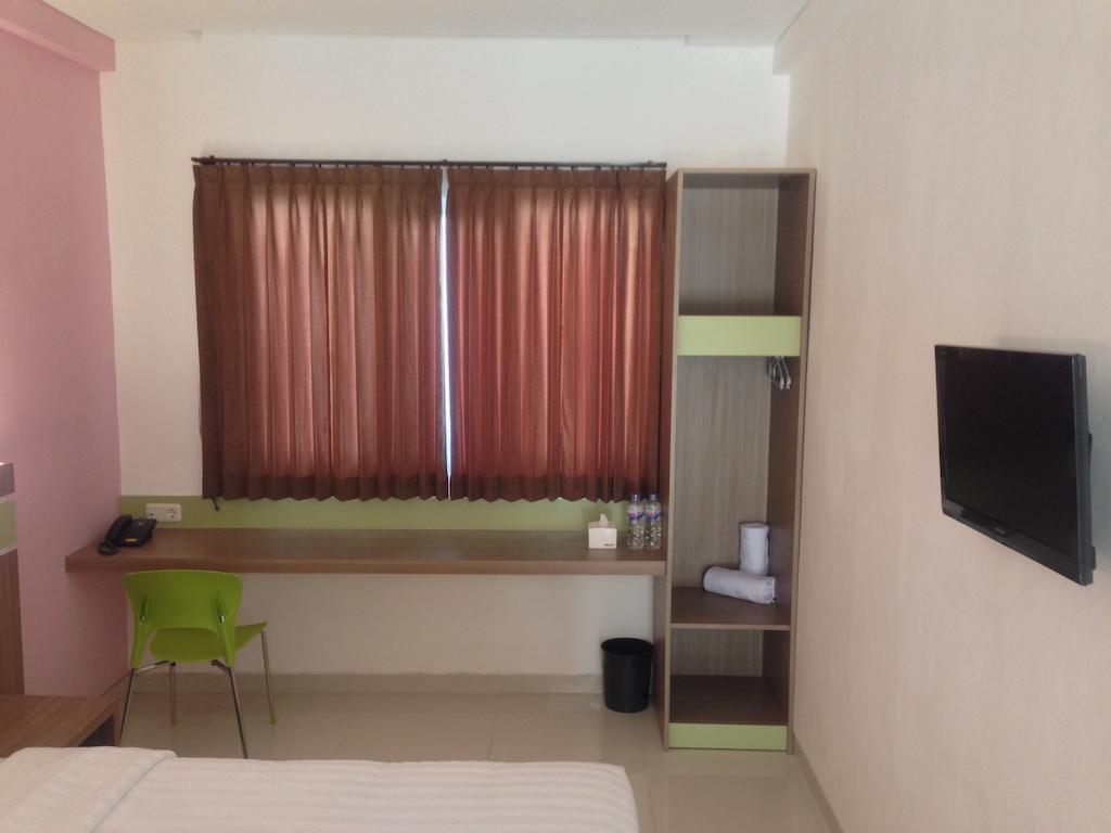 Rumah Cassa Guest House Surabaya Quarto foto
